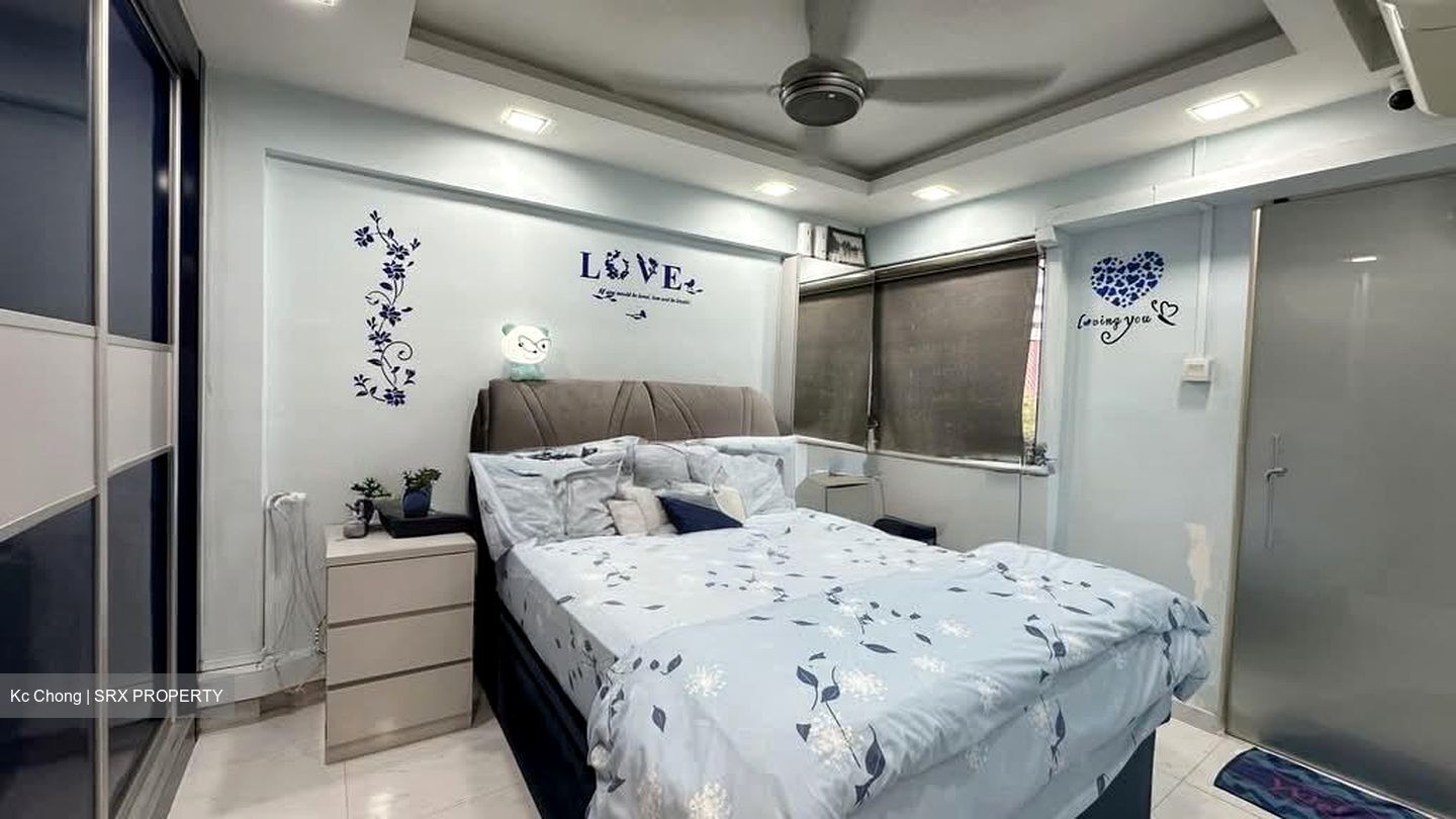 Blk 241 Jurong East Street 24 (Jurong East), HDB 3 Rooms #604908061